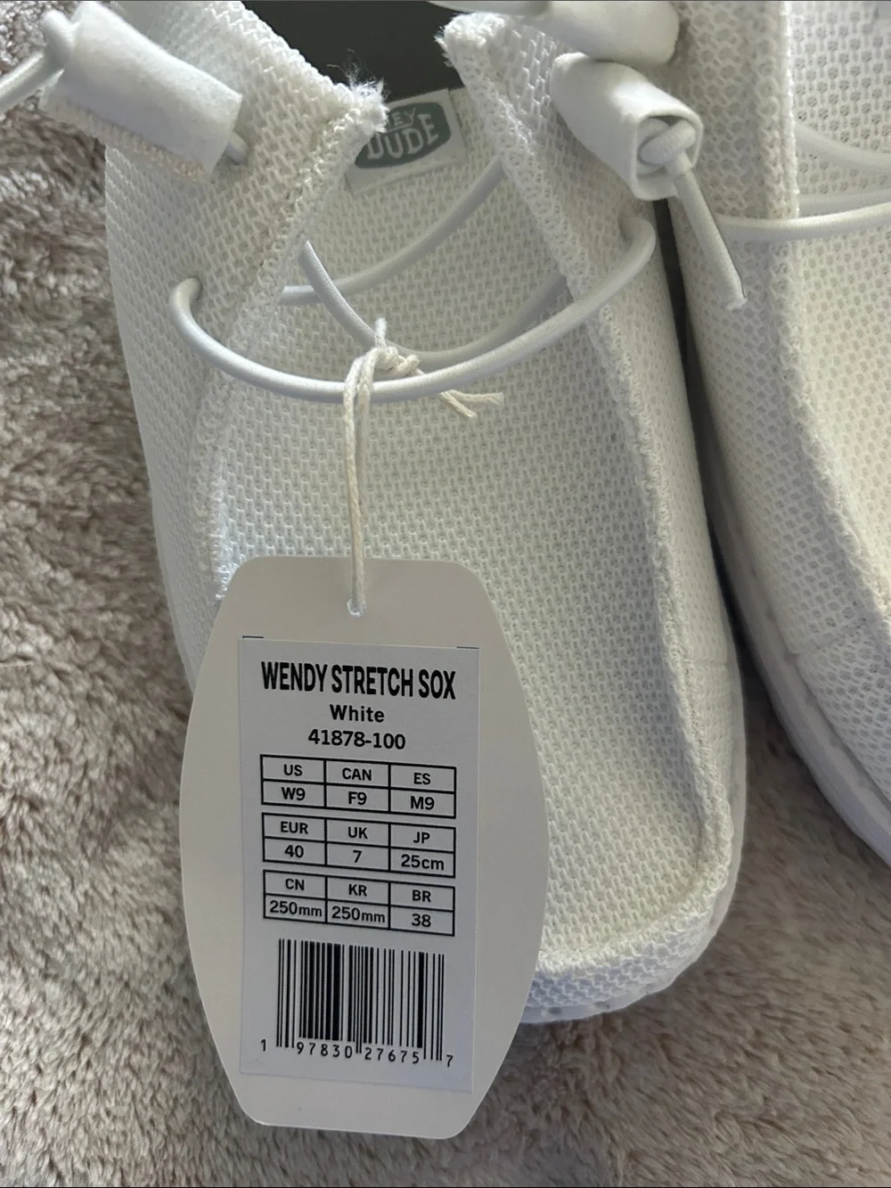 Hey Dude ladies White Slip-On Knit Sneakers. New with tags. W9